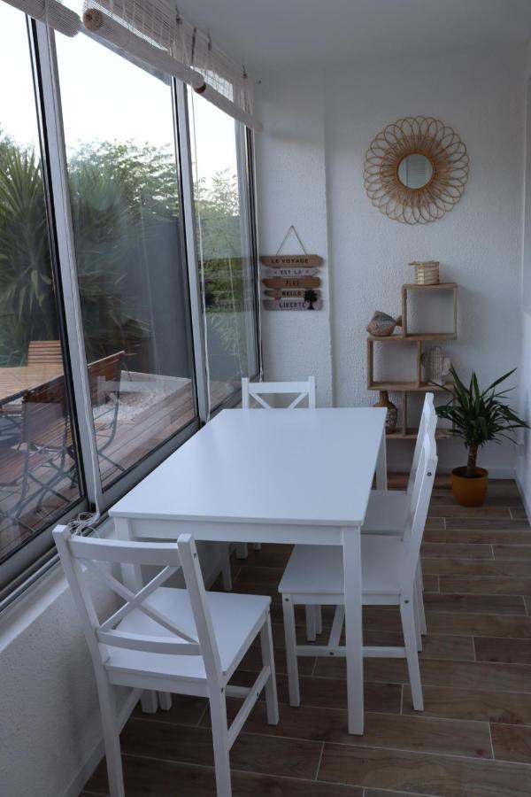 Apartament Le Petit Sud Carqueiranne Zewnętrze zdjęcie
